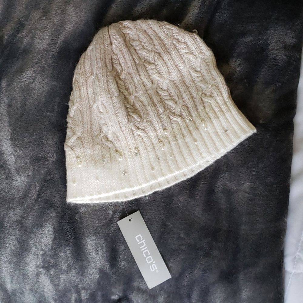 Chicos winter hat NWT
